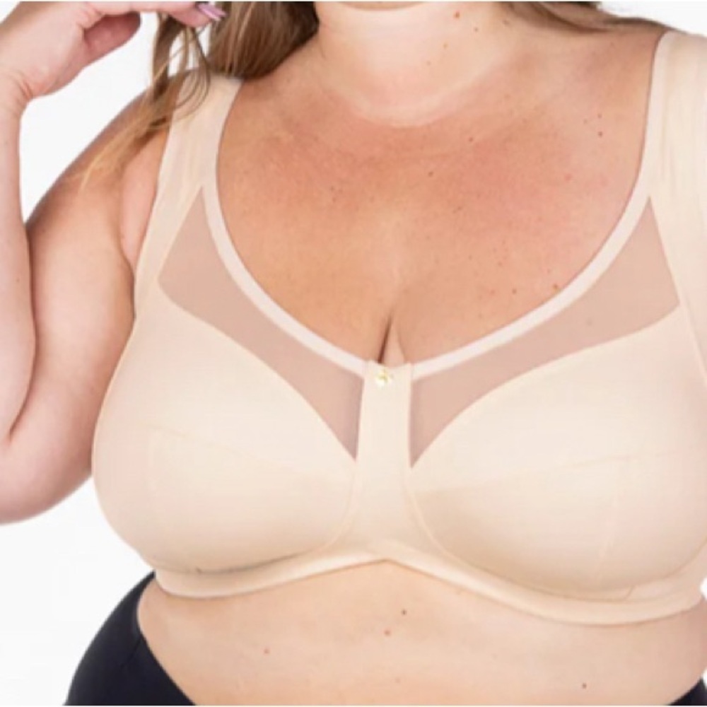 UNDERSTANCE Sz 36G Bra Spacer Air Vera Wireless Unpadded Sheer Beige NEW